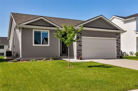3121 NW 30th St, Ankeny, IA 50023