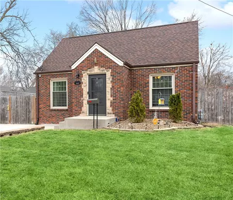 1408 Osceola Ave, Des Moines, IA 50316