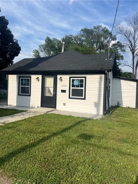 2003 Lay St, Des Moines, IA 50317