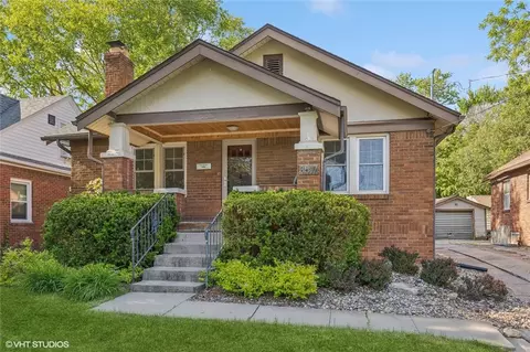 3517 Franklin Ave, Des Moines, IA 50310