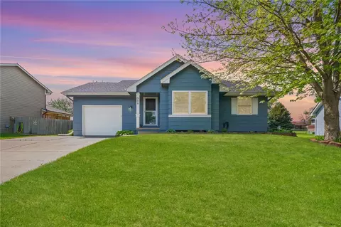 508 NE 10th St, Grimes, IA 50111