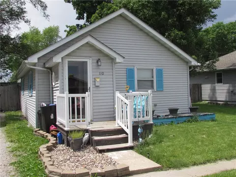 110 S Conrey St, Knoxville, IA 50138