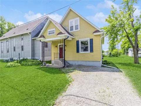 20 2nd St, Melbourne, IA 50162
