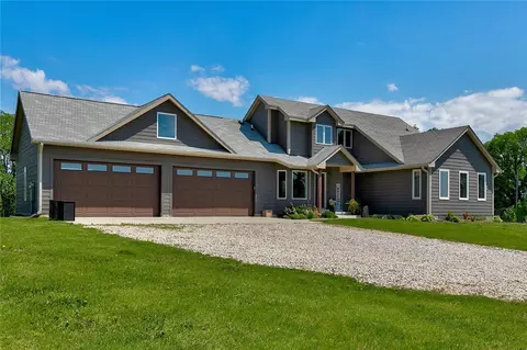 23897 Glenwood Cir, Adel, IA 50003