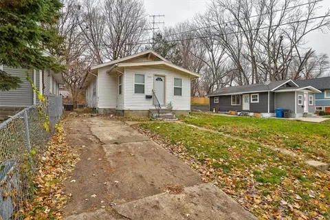 1922 22nd St, Des Moines, IA 50310