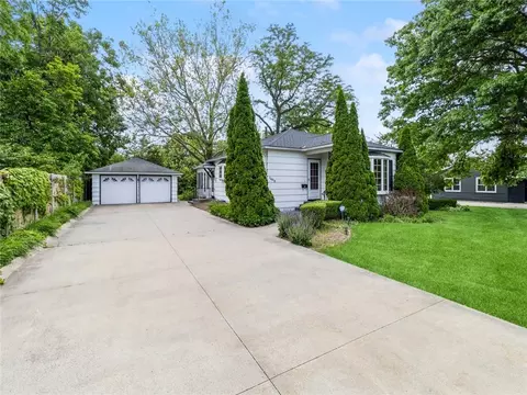 1205 W 1st St, Ankeny, IA 50023