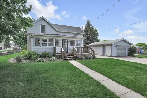 214 N Jasper St, Monroe, IA 50170