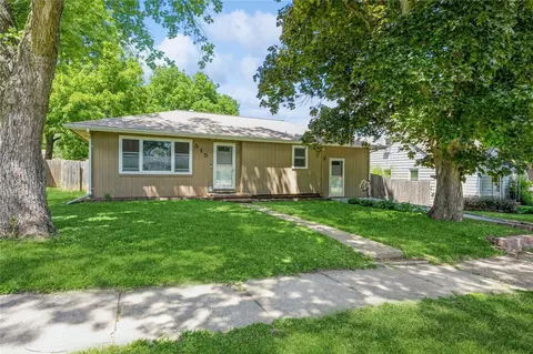 515 Market St, Carlisle, IA 50047