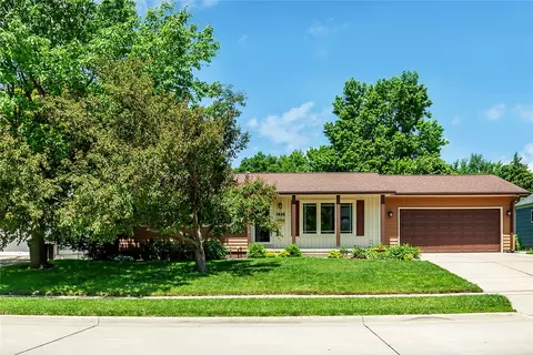 1625 24th St, Ames, IA 50010