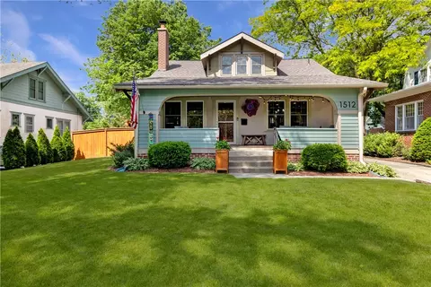1512 44th St, Des Moines, IA 50311
