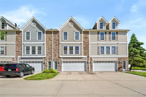 8302 Westown Pkwy #6102, West Des Moines, IA 50266