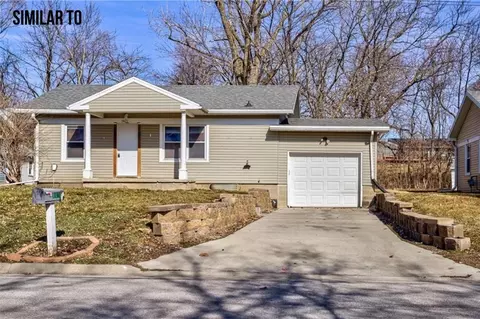 3425 Coy St, Ames, IA 50014