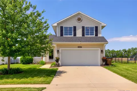 6034 Four Pines St, Johnston, IA 50131