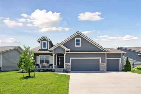 1100 NW 5th St, Grimes, IA 50111