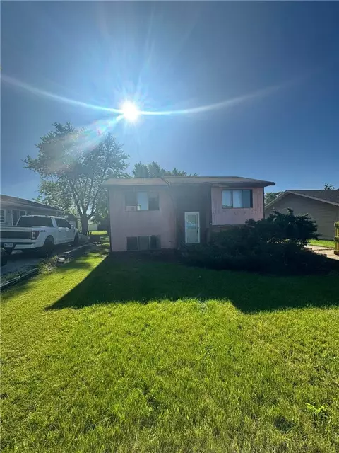 207 3rd St, Colo, IA 50056