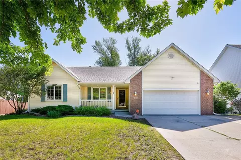 309 NW Ridgeline Dr, Ankeny, IA 50023