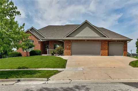 4317 Wembley Ave, Ames, IA 50010