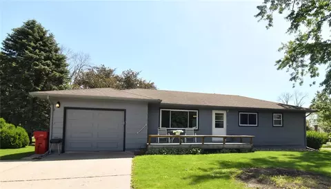 1722 Delphi St, Ellsworth, IA 50075