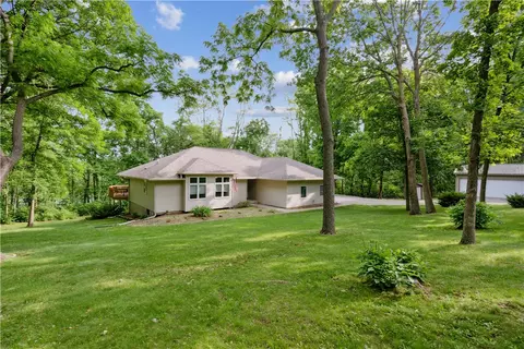 180 Hickory Ln, Otley, IA 50214