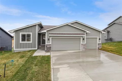 3149 NW Brookside Dr, Grimes, IA 50111