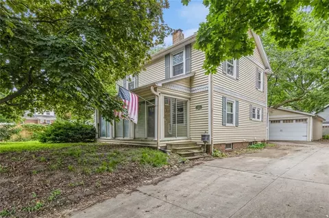 1416 41st Pl, Des Moines, IA 50311