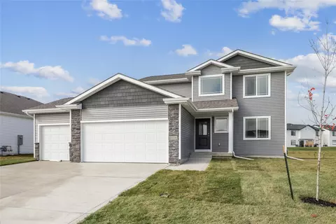 1036 Westridge St SW, Bondurant, IA 50035