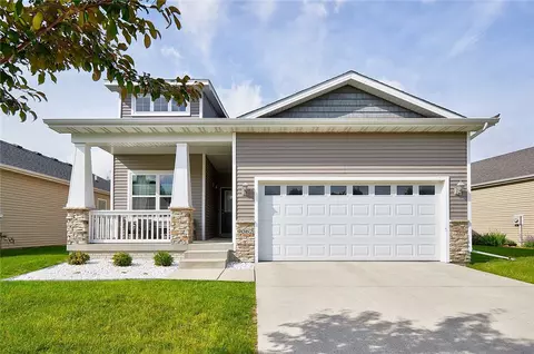 9062 Linden Dr, West Des Moines, IA 50266