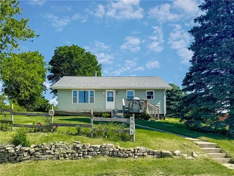 1914 Monarch Ave, Newton, IA 50208