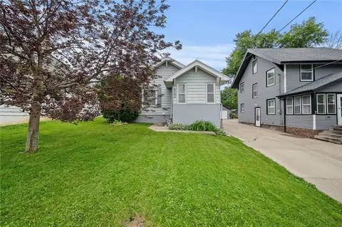 942 Loomis Ave, Des Moines, IA 50315