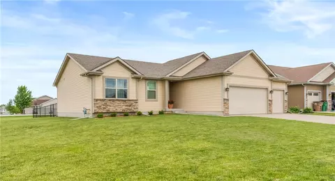 700 James St NE, Bondurant, IA 50035