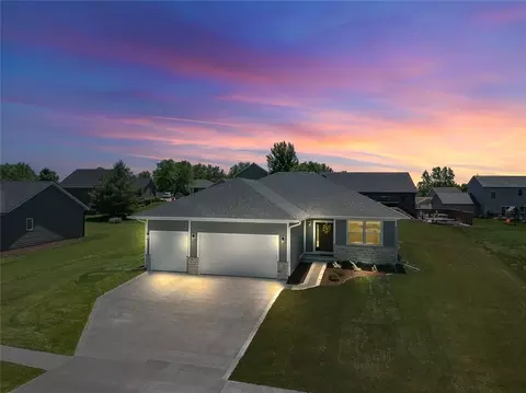 783 184th Pl, Pella, IA 50219