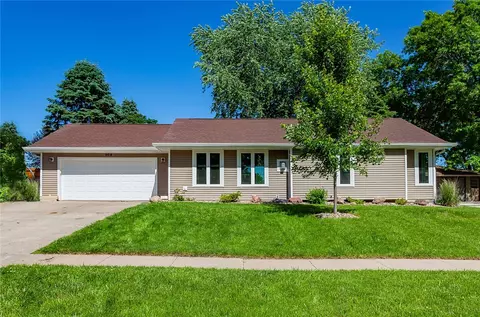 1104 Marshall St, De Soto, IA 50069