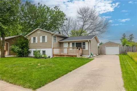 833 Yuma Ave, Ames, IA 50014