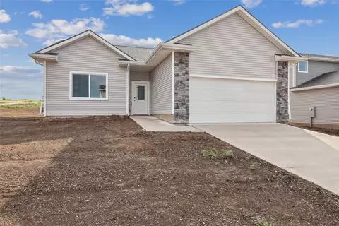 3017 Jerry St, Van Meter, IA 50261
