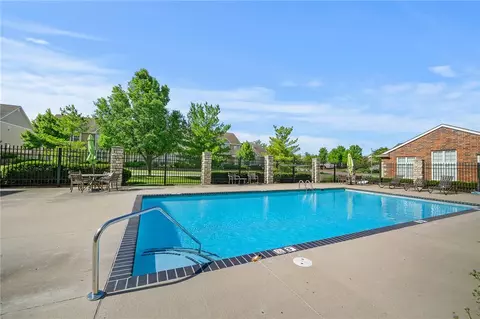 6255 Beechtree Dr #3204, West Des Moines, IA 50266