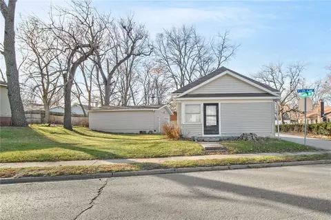 1820 Martin Luther King Jr Pkwy, Des Moines, IA 50314