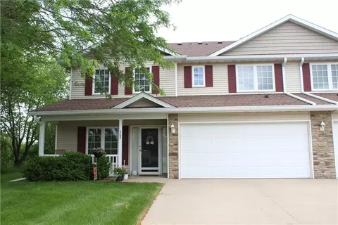 2900 SE Glenstone Dr #302, Grimes, IA 50111