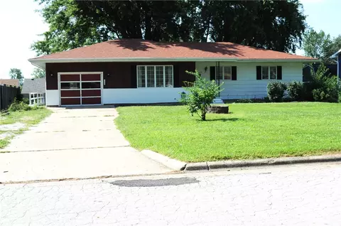 1614 Taylor St, Redfield, IA 50233
