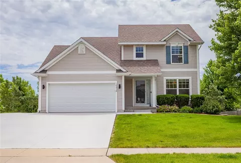 15434 Winston Ave, Urbandale, IA 50323