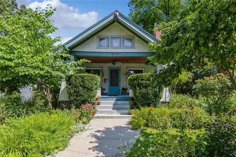 4111 Lincoln Place Dr, Des Moines, IA 50312
