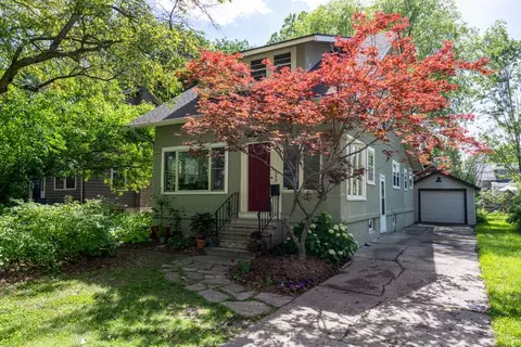 1332 45th St, Des Moines, IA 50311