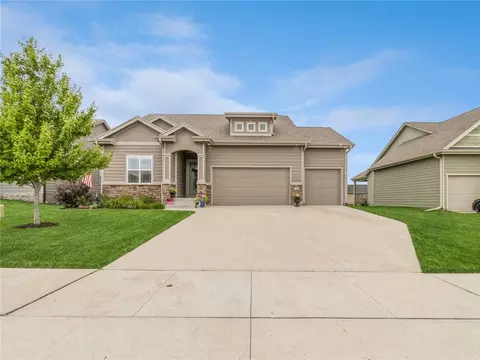 704 NW 31st St, Ankeny, IA 50023
