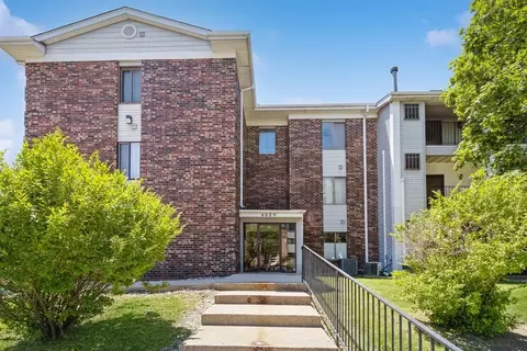 4829 86th St #33, Urbandale, IA 50322