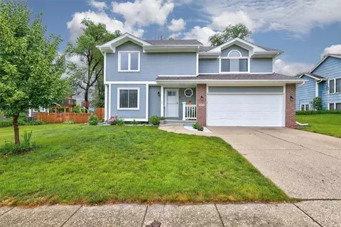 4627 61st St, Urbandale, IA 50322