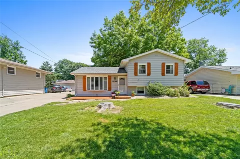 5811 SE 7th Ct, Des Moines, IA 50315