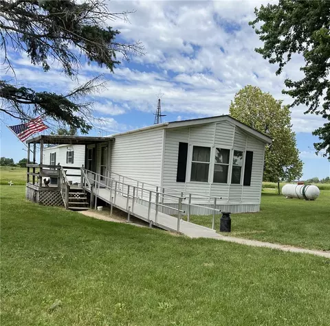 729 Carpenter St, Monroe, IA 50170