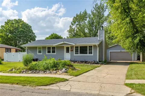 265 Waukee Ave, Waukee, IA 50263