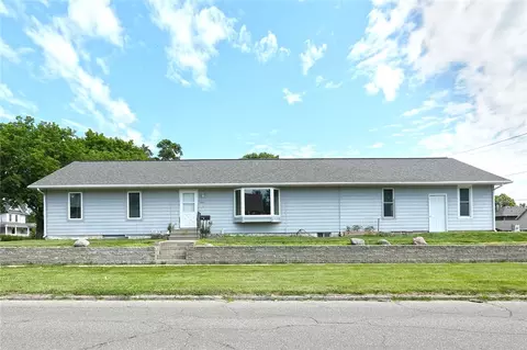 1104 Paul St, Perry, IA 50220