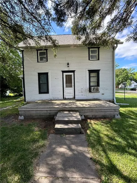 1104 Lincoln Hwy, Nevada, IA 50201