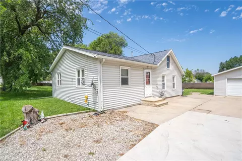 1308 E Madison Ave, Des Moines, IA 50313